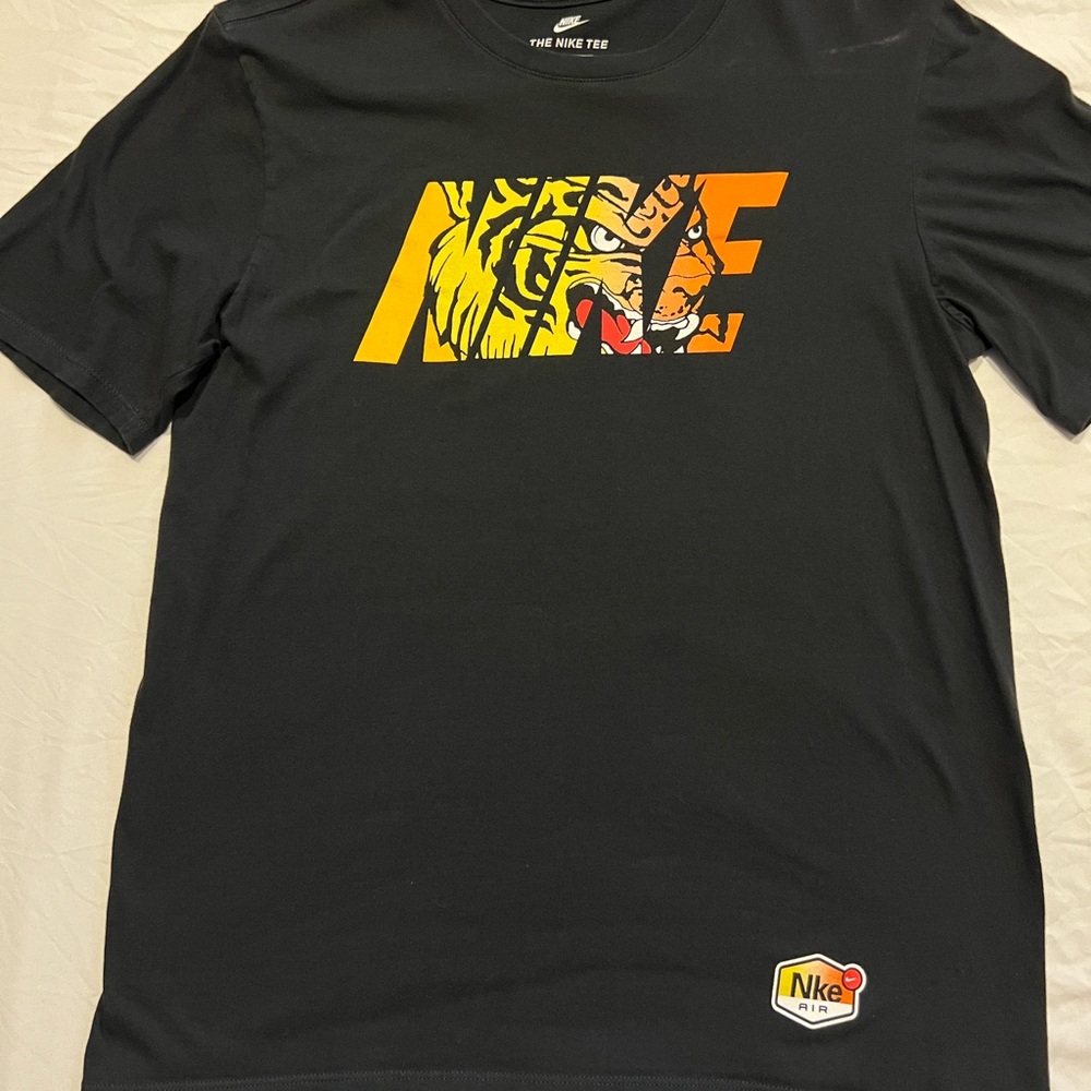 Nike t-shirt
